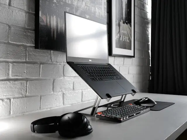 De 3 beste R2B Laptopstandaarden: Vind Jouw Ideale Match!