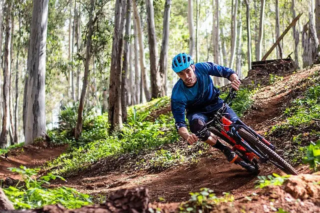 De Beste MTB Helm van 2025: Onze Top 5 Aanbevelingen