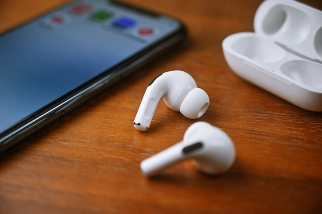 hoe verbind je airpods met je laptop
