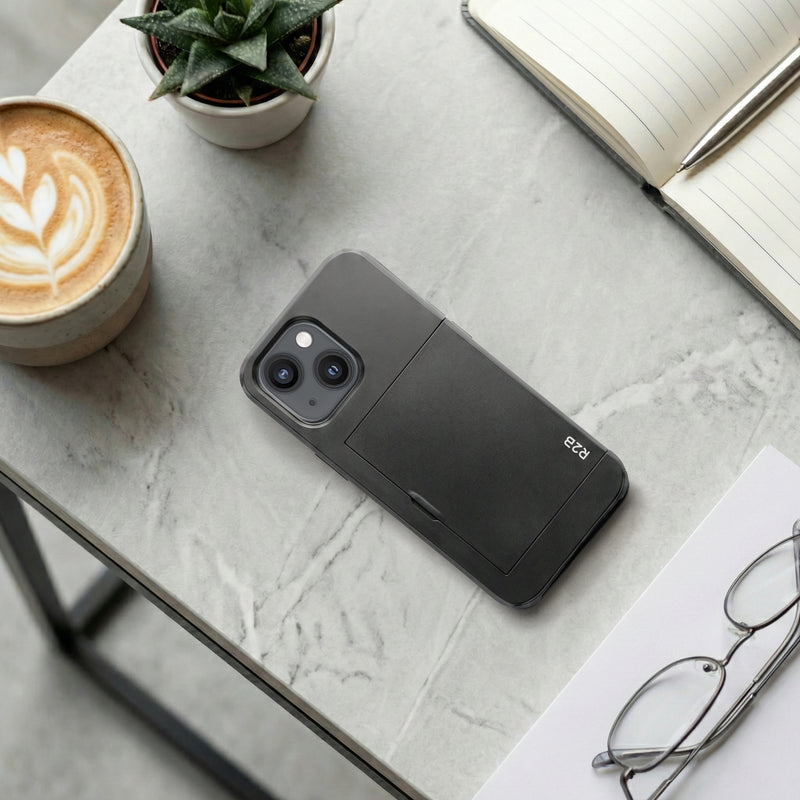 R2B iPhone 15 Plus Hoesje met Pasjeshouder - Screenprotector - 3 Pasjes - Stevig & Beschermend - Zwart - Telefoonhoesje