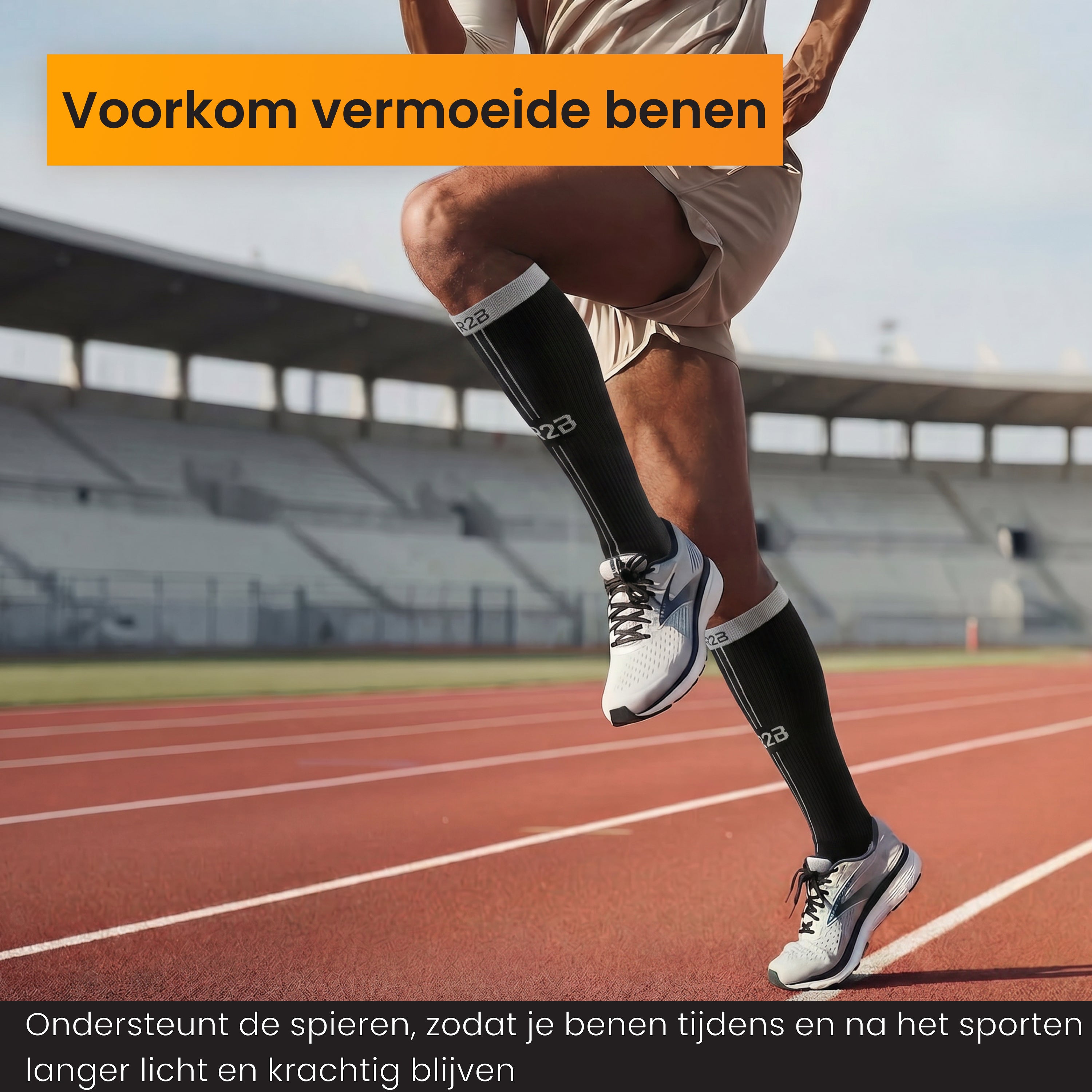 Sporter traint op de atletiekbaan met R2B compressiekousen.