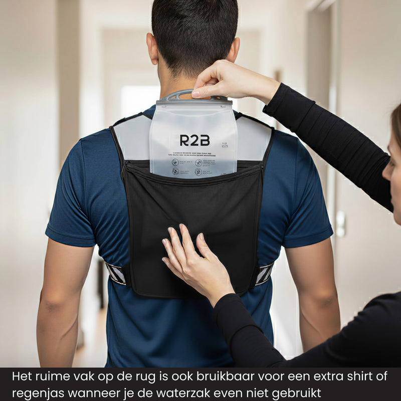 hardloop tas met een waterzak en ruimte voor extra spullen zoals een shirt