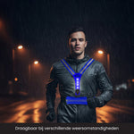 hardloopvest met verlichting die gedragen wordt in elk soort weer