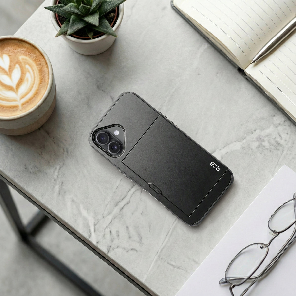 R2B iPhone 16 Plus Hoesje met Pasjeshouder - Screenprotector - 3 Pasjes - Stevig & Beschermend - Zwart - Telefoonhoesje