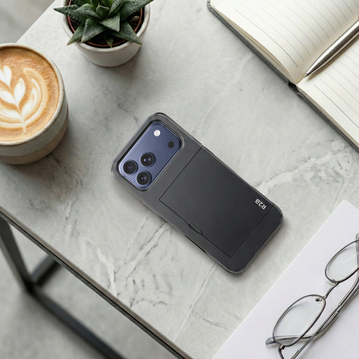 R2B iPhone 17 Pro Hoesje met Pasjeshouder - Incl. Screenprotector - 3 Pasjes
