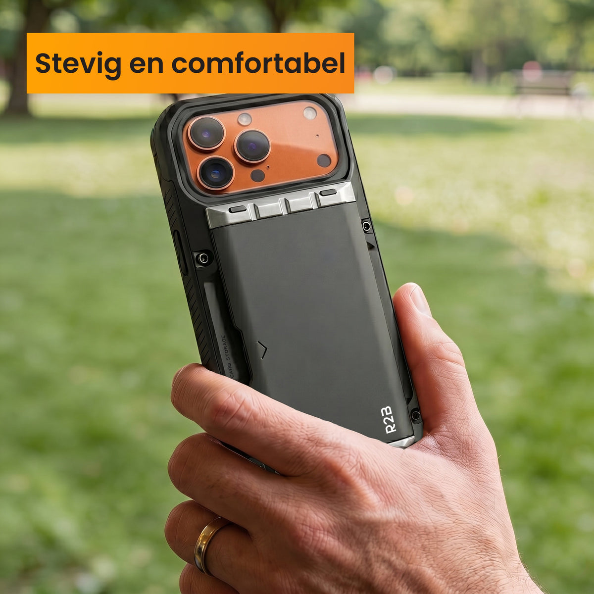 R2B iPhone 17 Pro Max Hoesje met Pasjeshouder - Screenprotector - 4 Pasjes - Robuust & Beschermend - Zwart