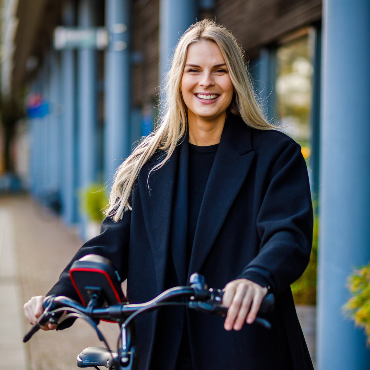 R2B Telefoonhouder Fiets Scooter Motor - Waterdicht & Compact - Opbergvak - Zwart/Rood - Telefoonhouder fiets